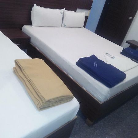 Central Saphire Residency-Only For Indians Chennai Exterior photo