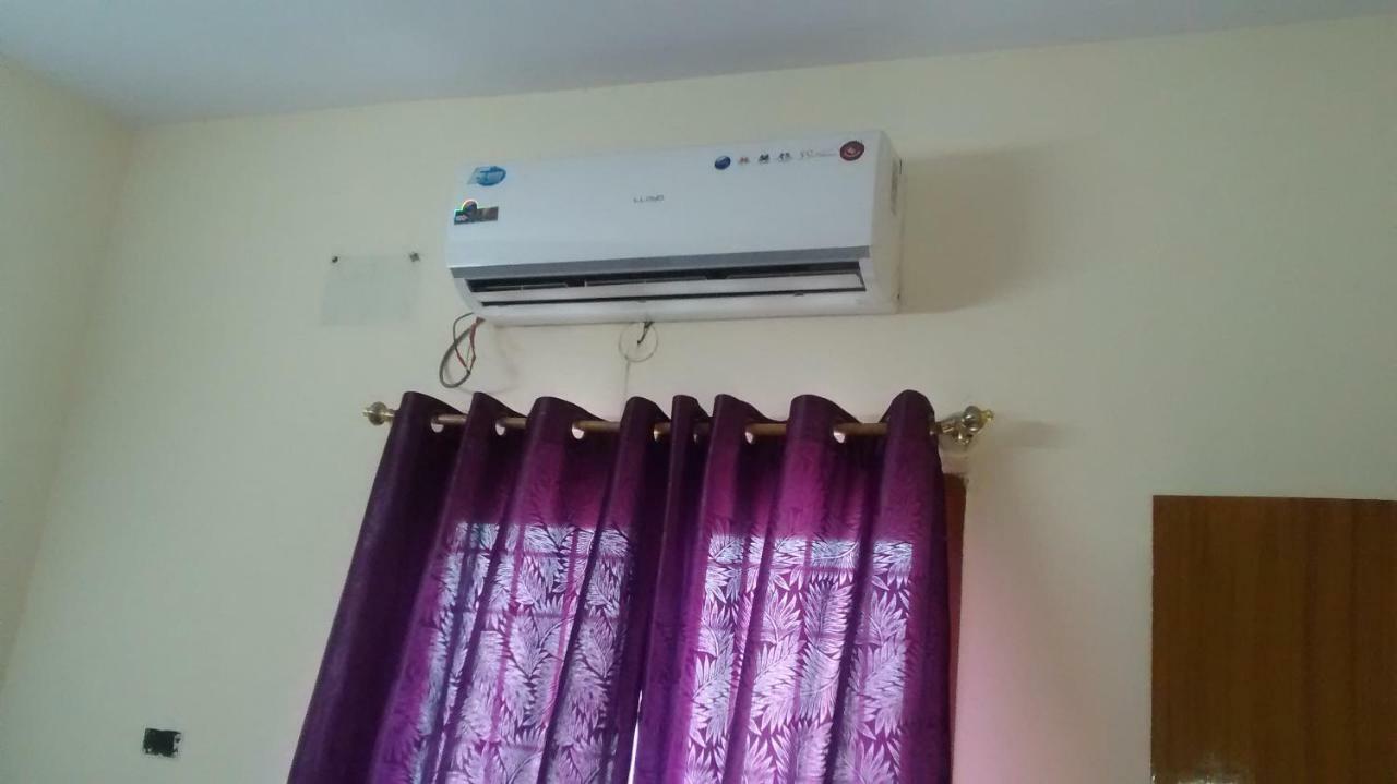 Central Saphire Residency-Only For Indians Chennai Exterior photo