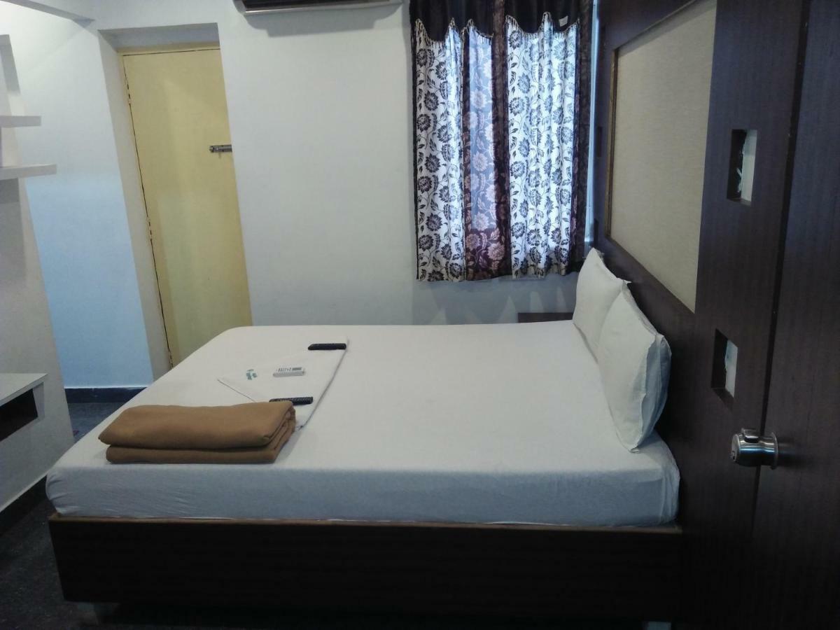 Central Saphire Residency-Only For Indians Chennai Exterior photo