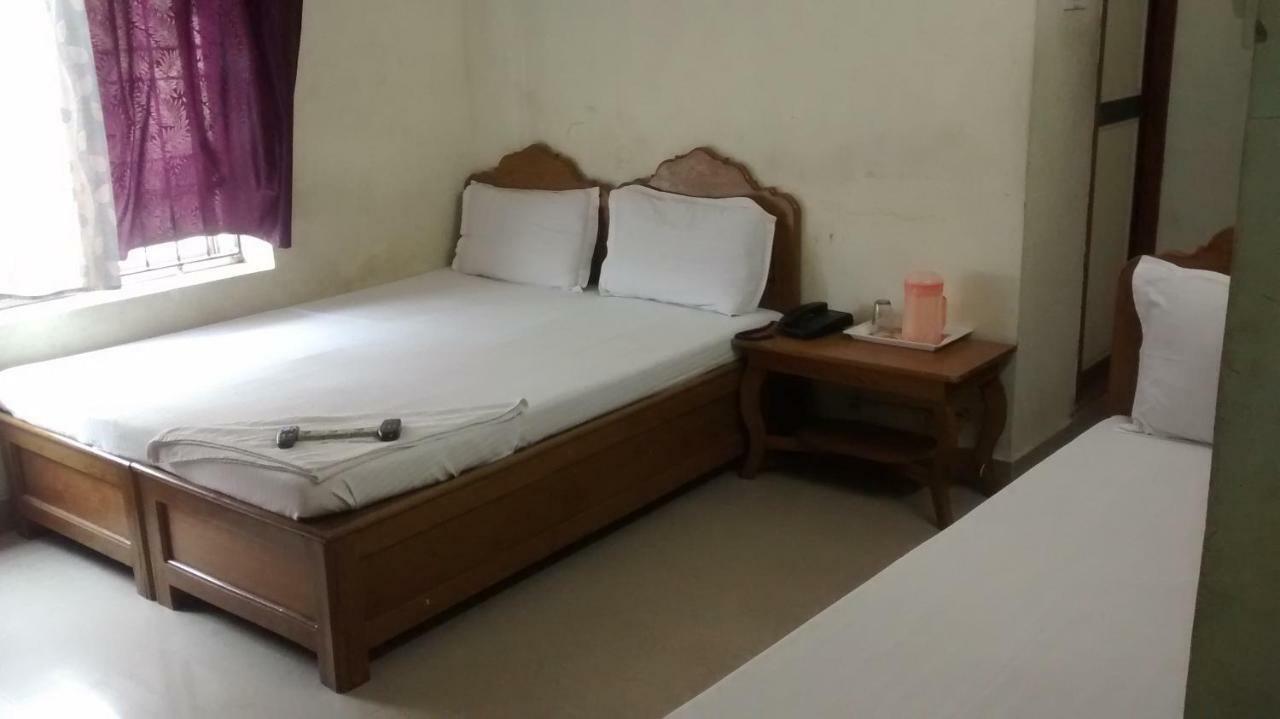 Central Saphire Residency-Only For Indians Chennai Exterior photo